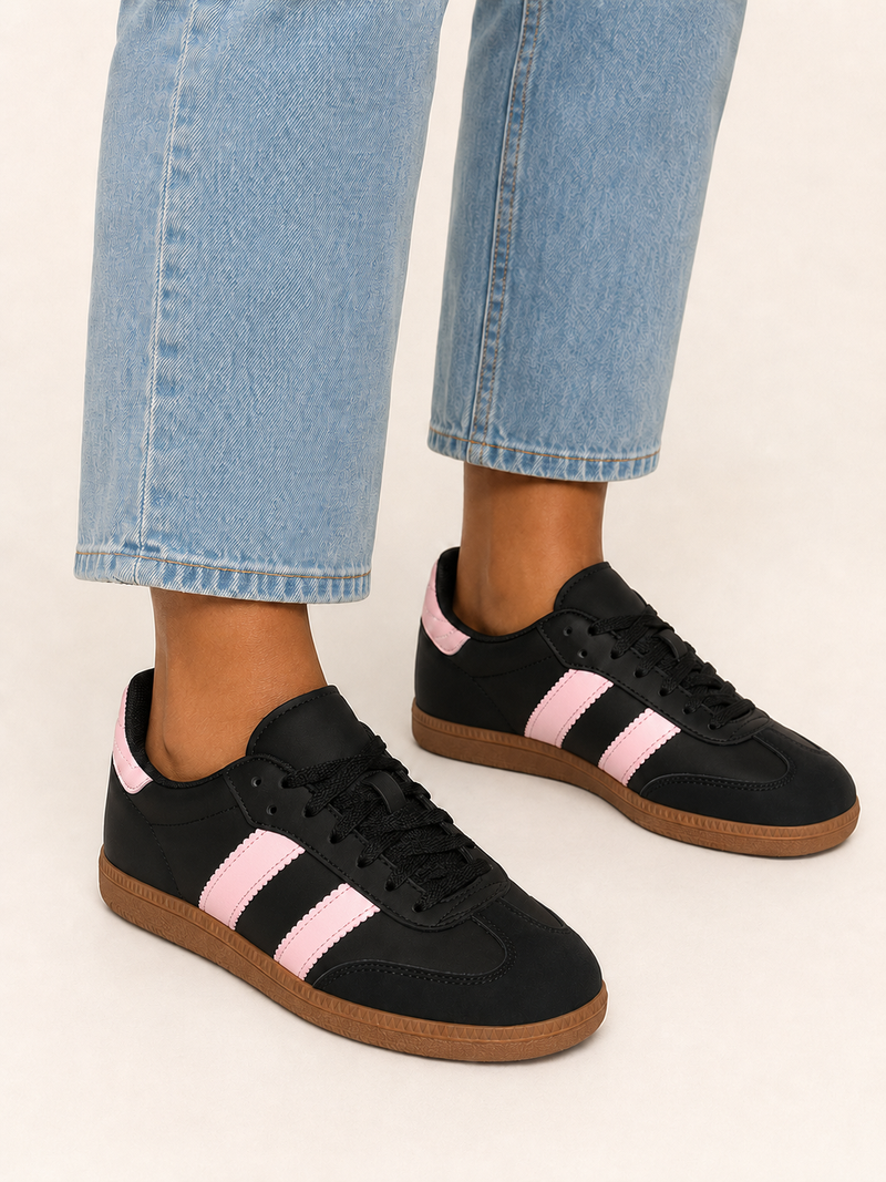 Soft Steps Retro Samba Court Lace-Up Sneakers 322