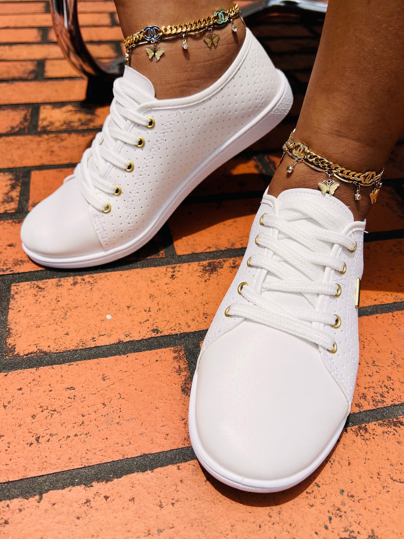 Moleca Perforated Comfort Lace Up Tennis Shoes 5605.449