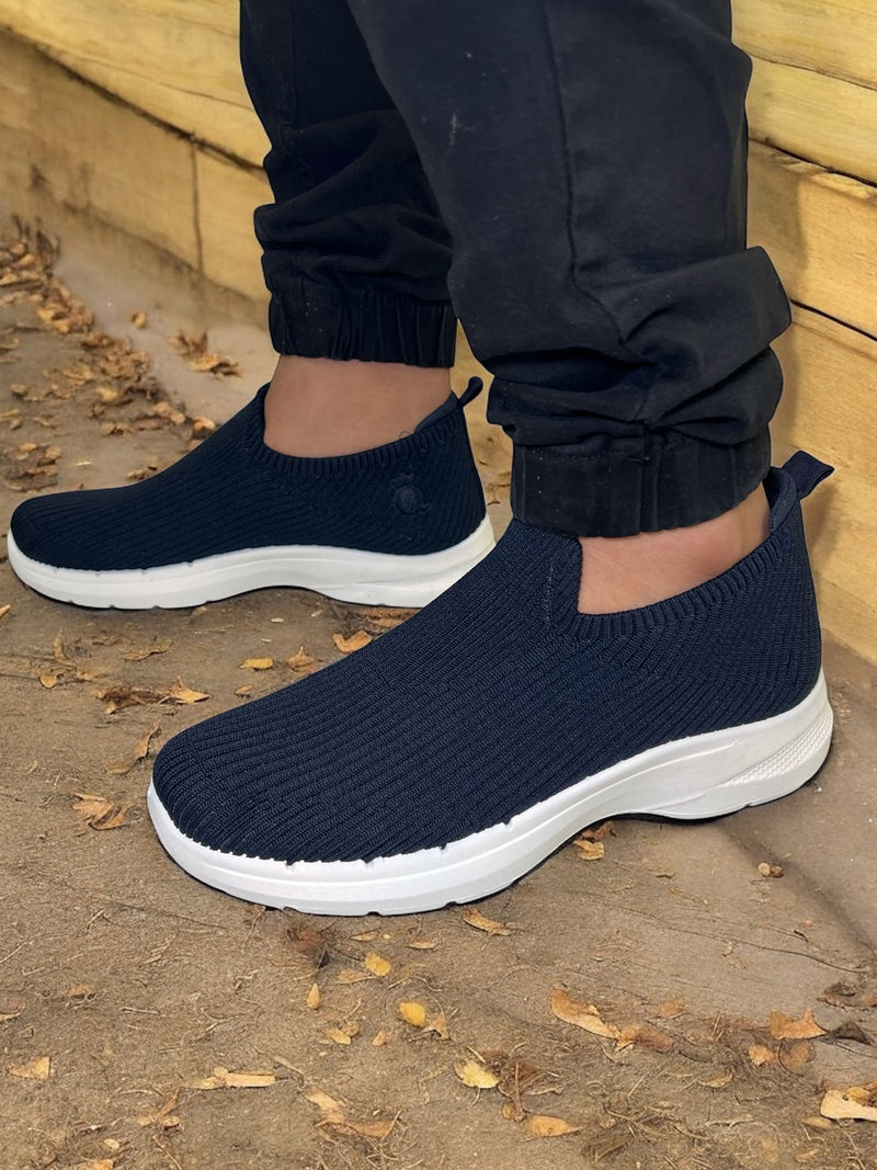 SHIDaQIN Midnight Glide - Slip-On Sneakers M1-3