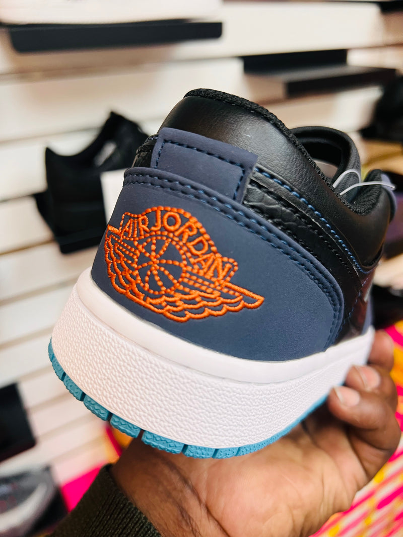 Air Jordan 1 Low Midnight Navy