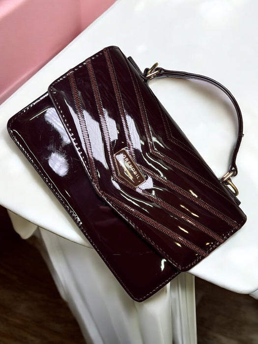 Elegant Glossy 3 Piece Handbag with Chevron Detail D9318