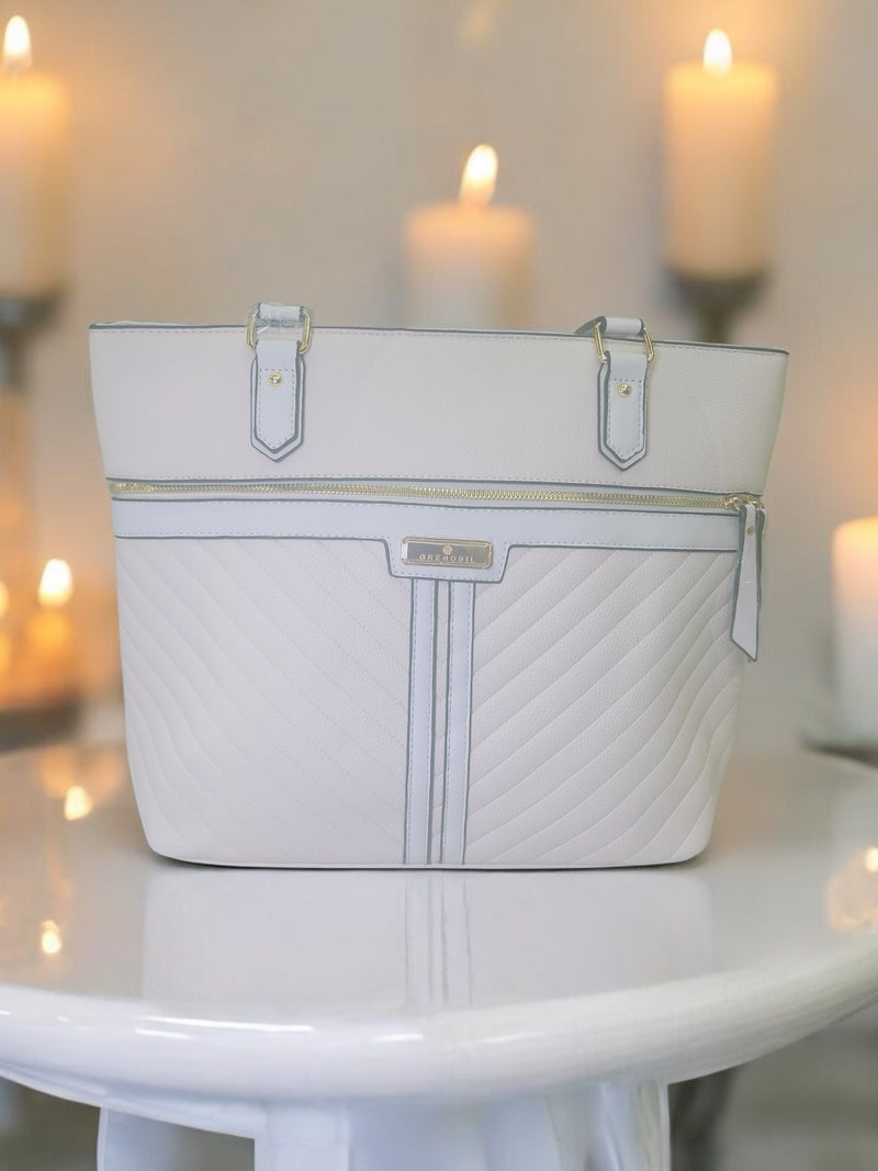 Elegant Quilted Tote Bag with Gold Accents BYQ10