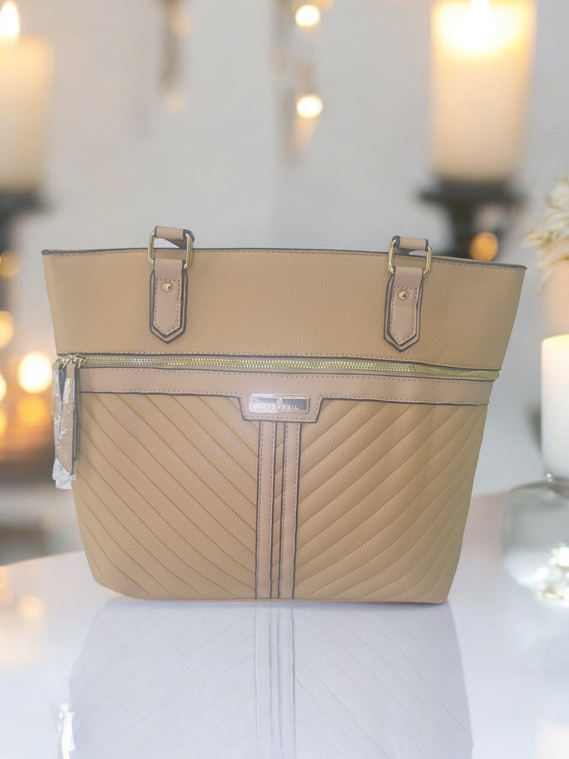 Elegant Quilted Tote Bag with Gold Accents BYQ10