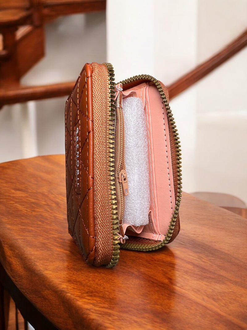 Grenobil Diamond-Stitched Zip Wallet D-3696