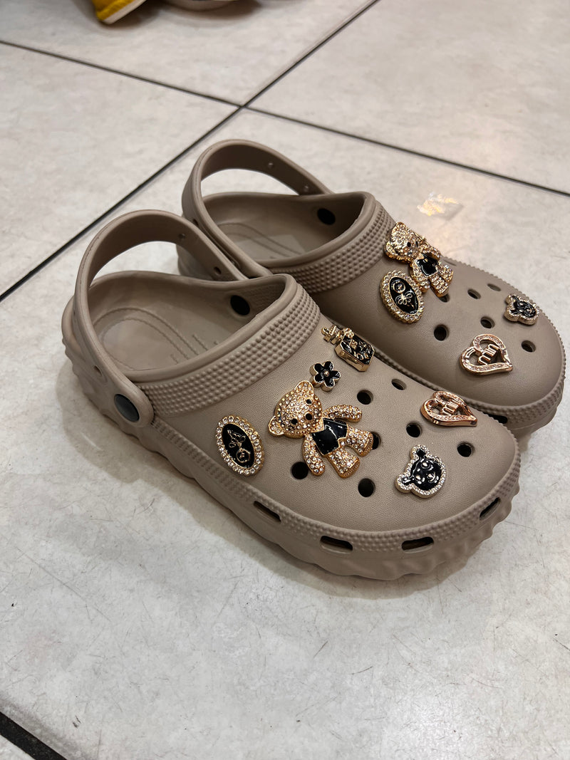 Charm Luxe Comfort Clogs A087