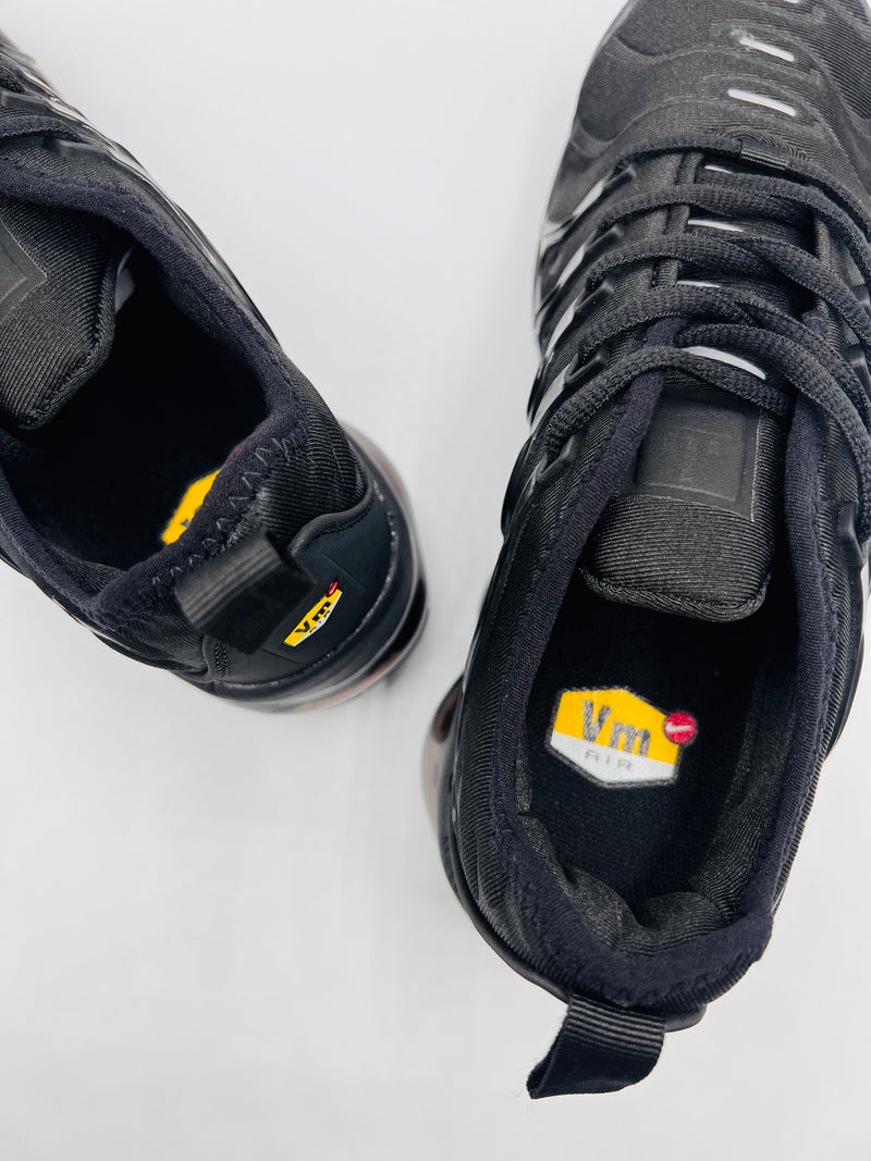 Air Max Fury Triple Black - Elevate Your Game