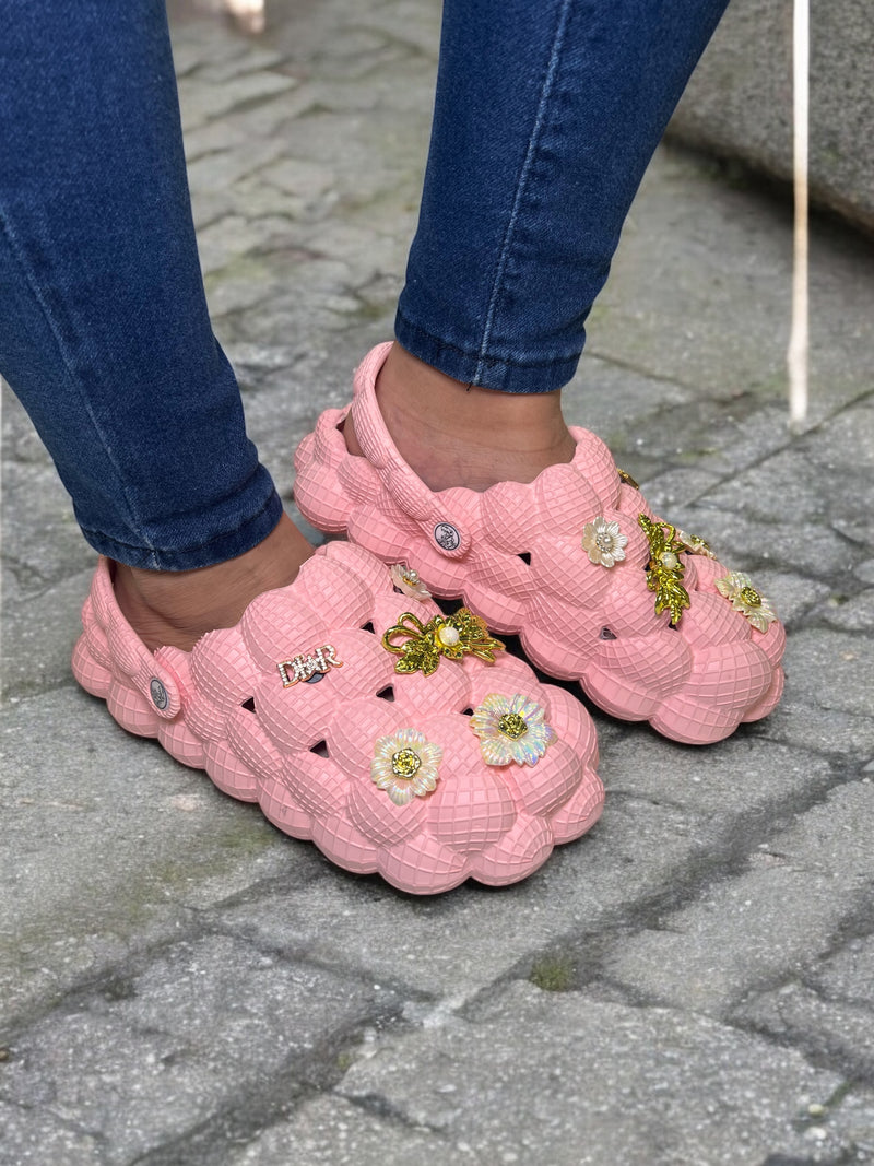 Bubble Luxe Clogs – Pearl Charms