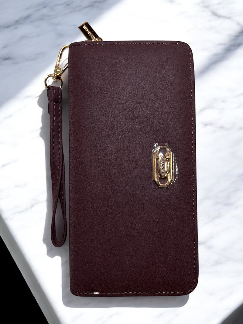 Sleek Minimalist Wristlet Wallet D4245