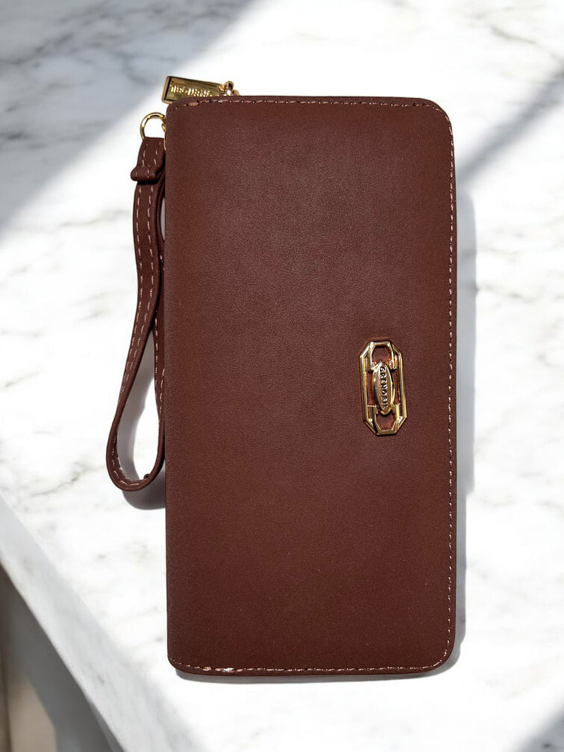 Sleek Minimalist Wristlet Wallet D4245