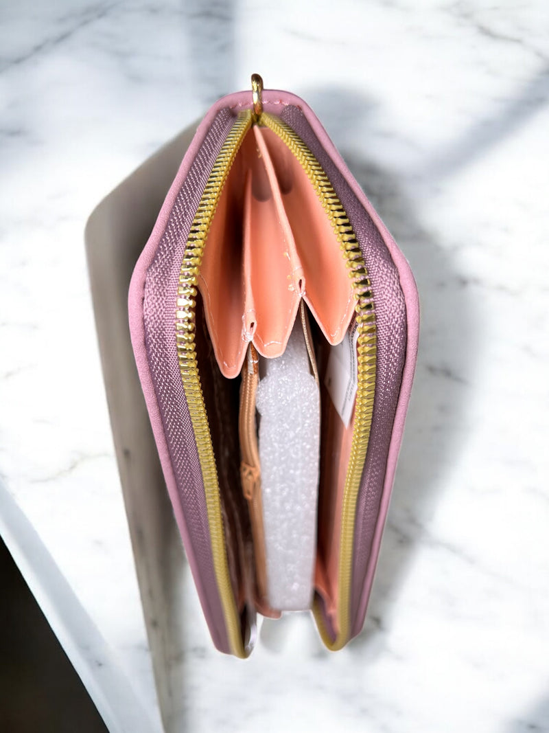 Sleek Minimalist Wristlet Wallet D4245