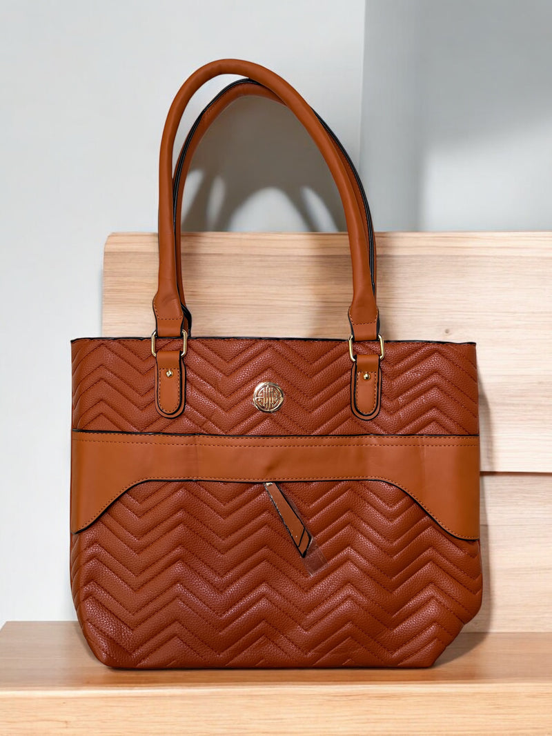 Chevron Chic Tote Bag – Elegant & Everyday Ready BYQ05