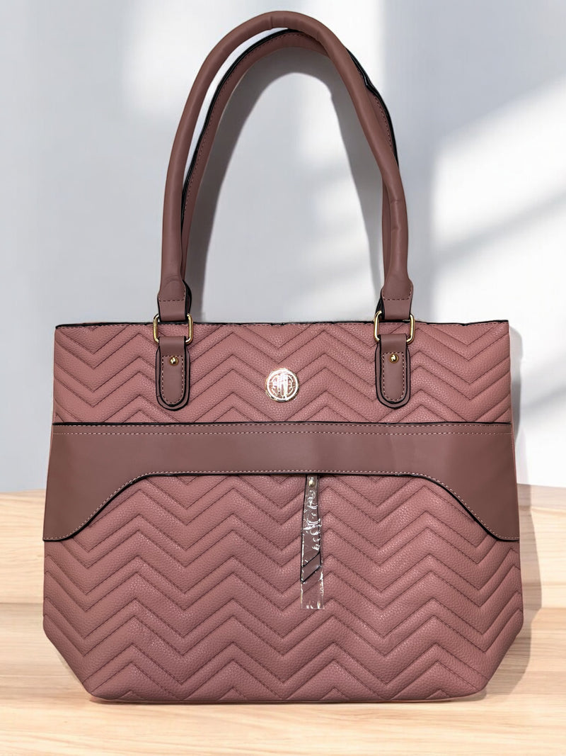 Chevron Chic Tote Bag – Elegant & Everyday Ready BYQ05