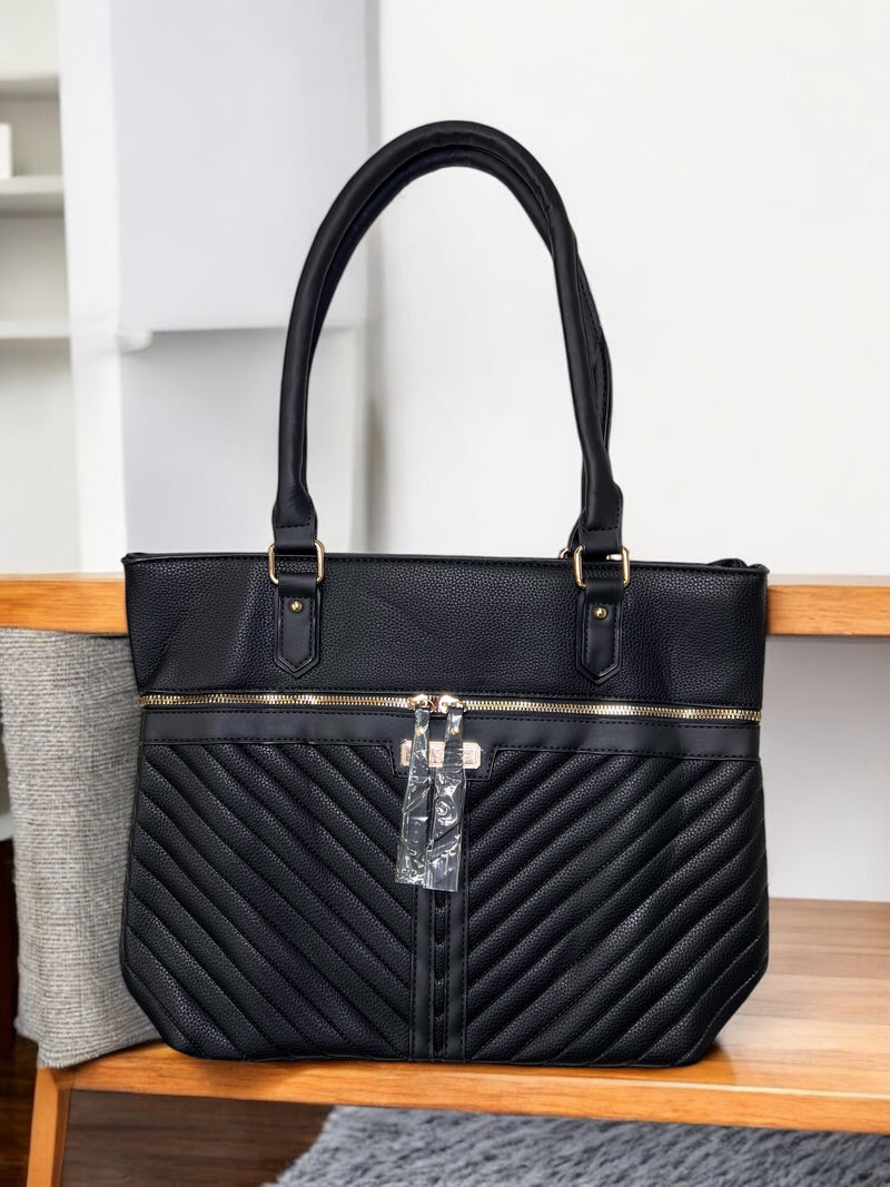 Elegant Quilted Tote Bag with Gold Accents BYQ10