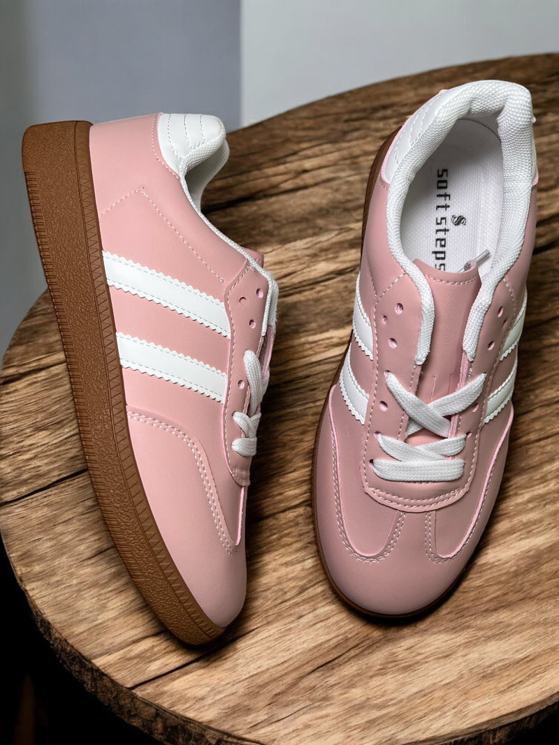 Soft Steps Retro Samba Court Lace-Up Sneakers 322