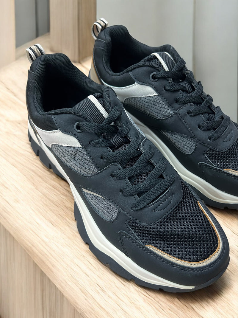 Graceland Urban Sport Sneakers (Size 41/8, 42/8.5 Only)